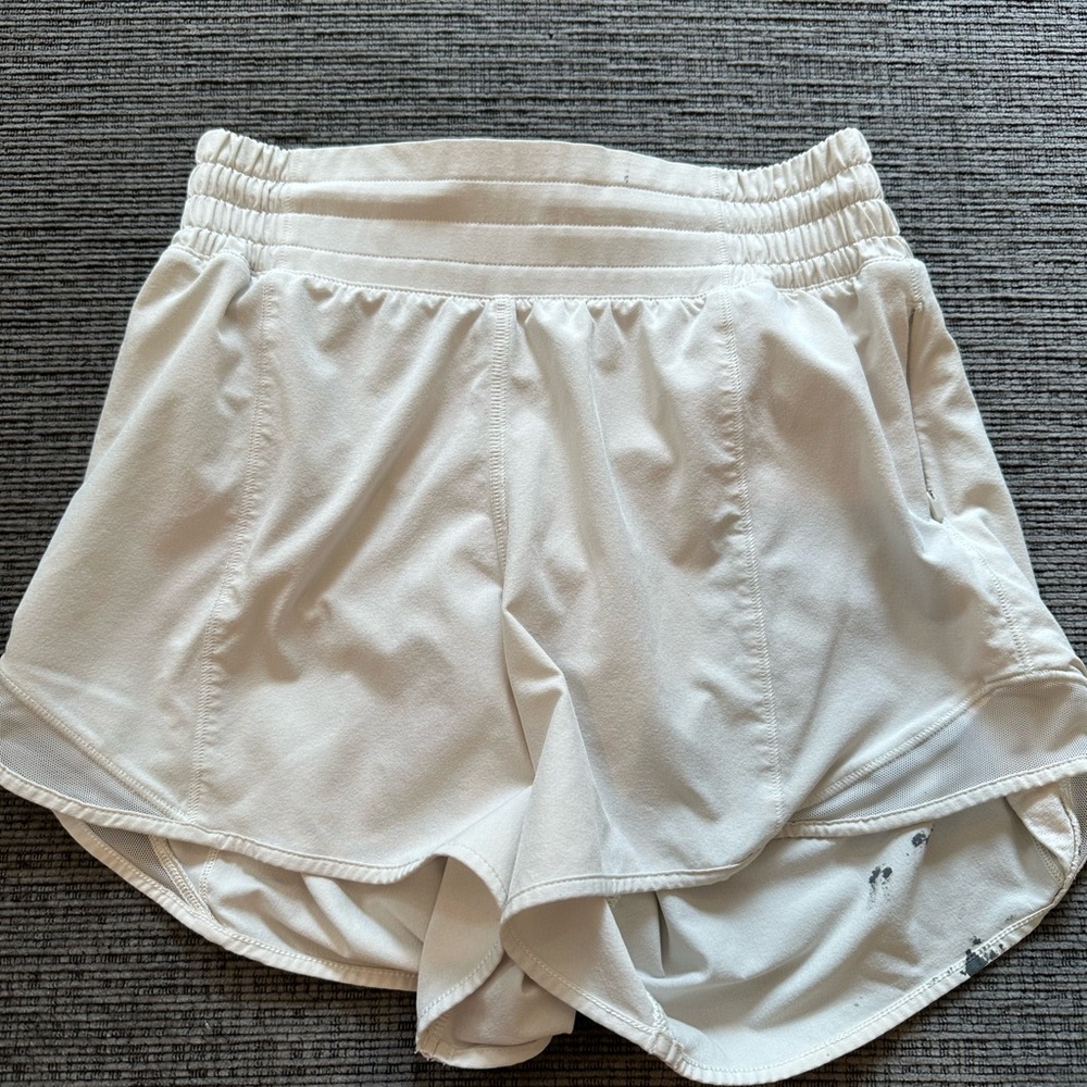 Lululemon Athletica Cream Athletic Shorts 4”
